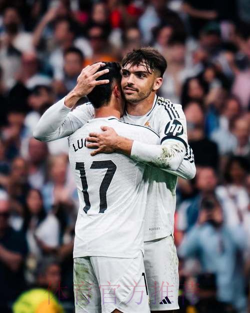 斯基拉:阿莱格里和劳尔在皇马的选帅名单上 斯基拉:阿莱格里和劳尔在皇马的选帅名单上